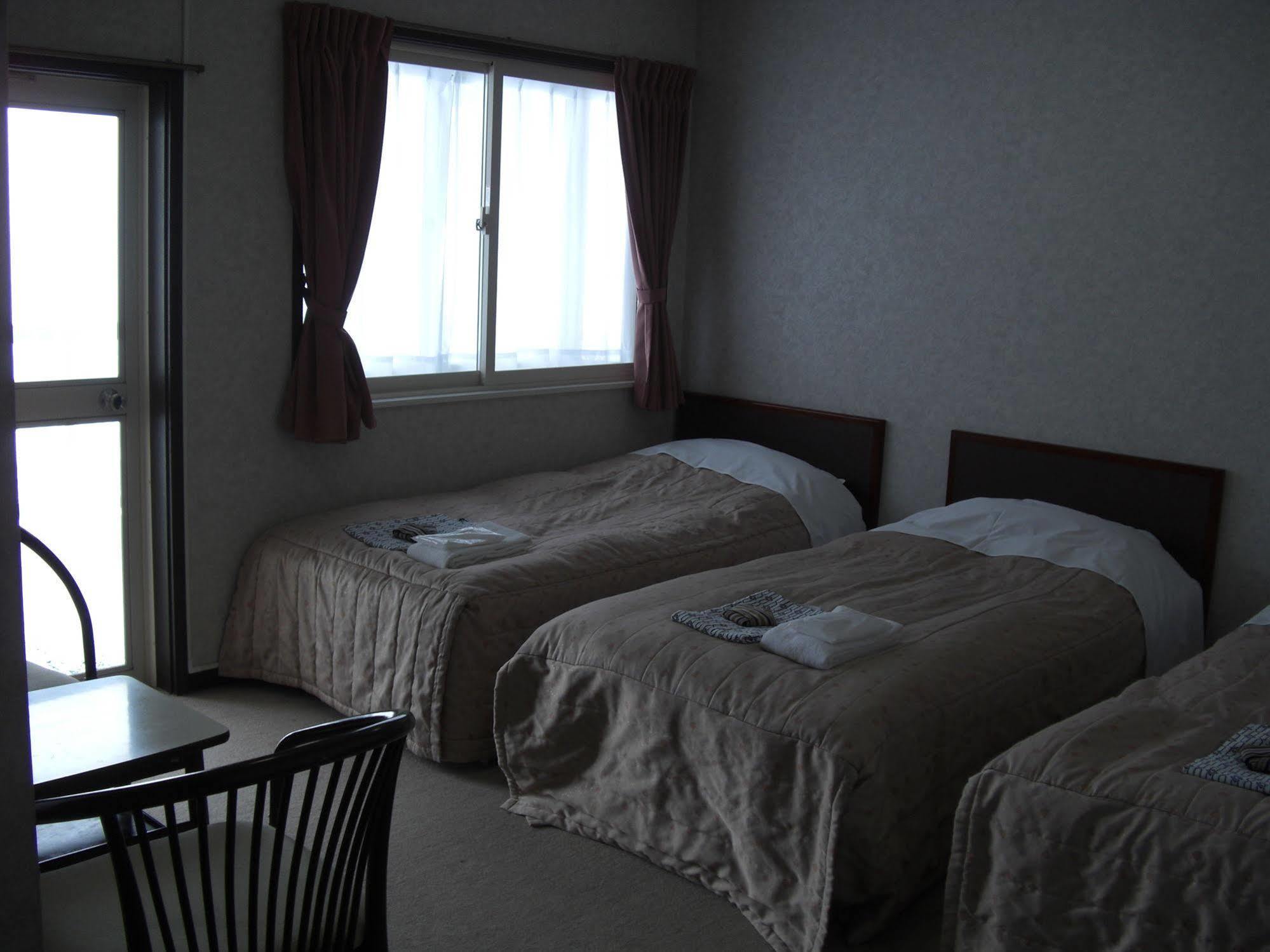 Akakura Yours Inn Myōkō Exterior foto